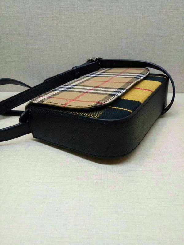 Burberry Bags - Bagsattire   431