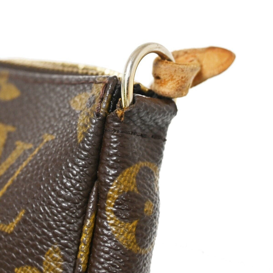Louis Vuitton Pochette Accessoires  Canvas Clutch Bag