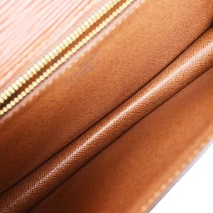 Louis Vuitton Sellier Drangonne  Leather Clutch Bag