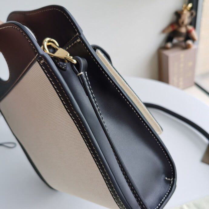 Burberry Bags - Bagsattire   193