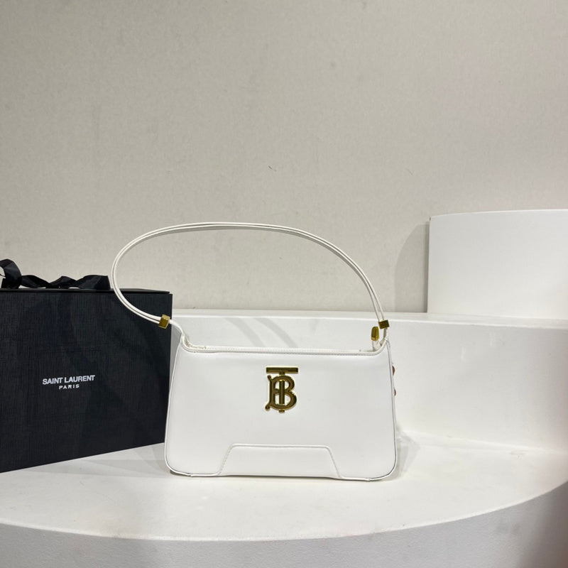 Burberry Bags - Bagsattire   135