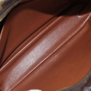 Louis Vuitton Compiegne 23 Clutch Bag