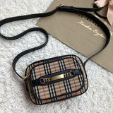 Burberry Bags - Bagsattire   597
