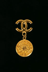 Broche dorée Chanel 1995