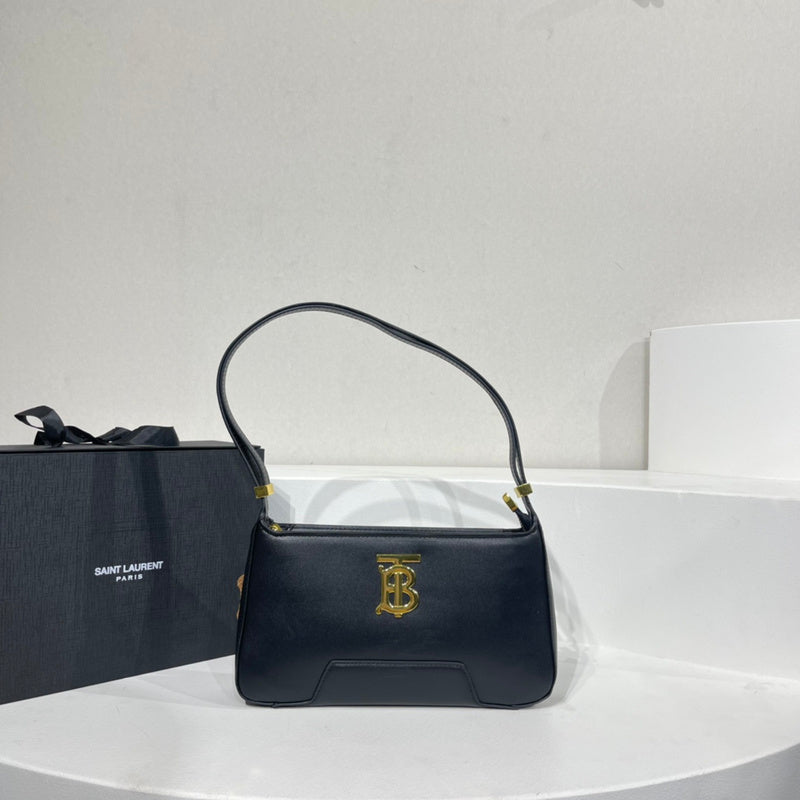 Burberry Bags - Bagsattire   135