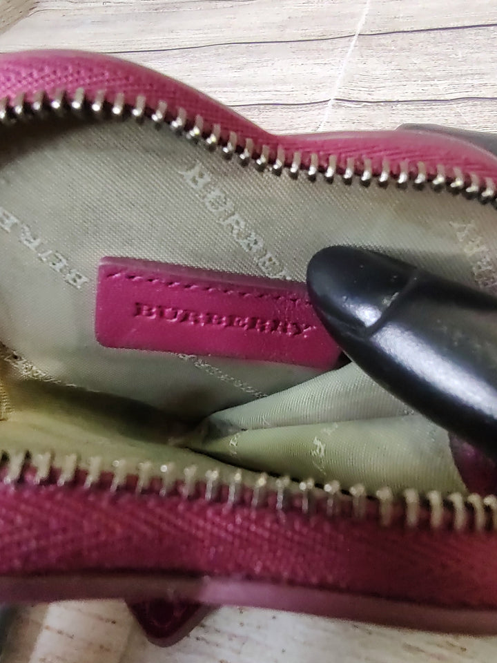 Coin Purse Luxury Designer By Burberry  Size: Small