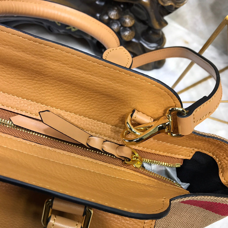 Burberry Bags - Bagsattire   417