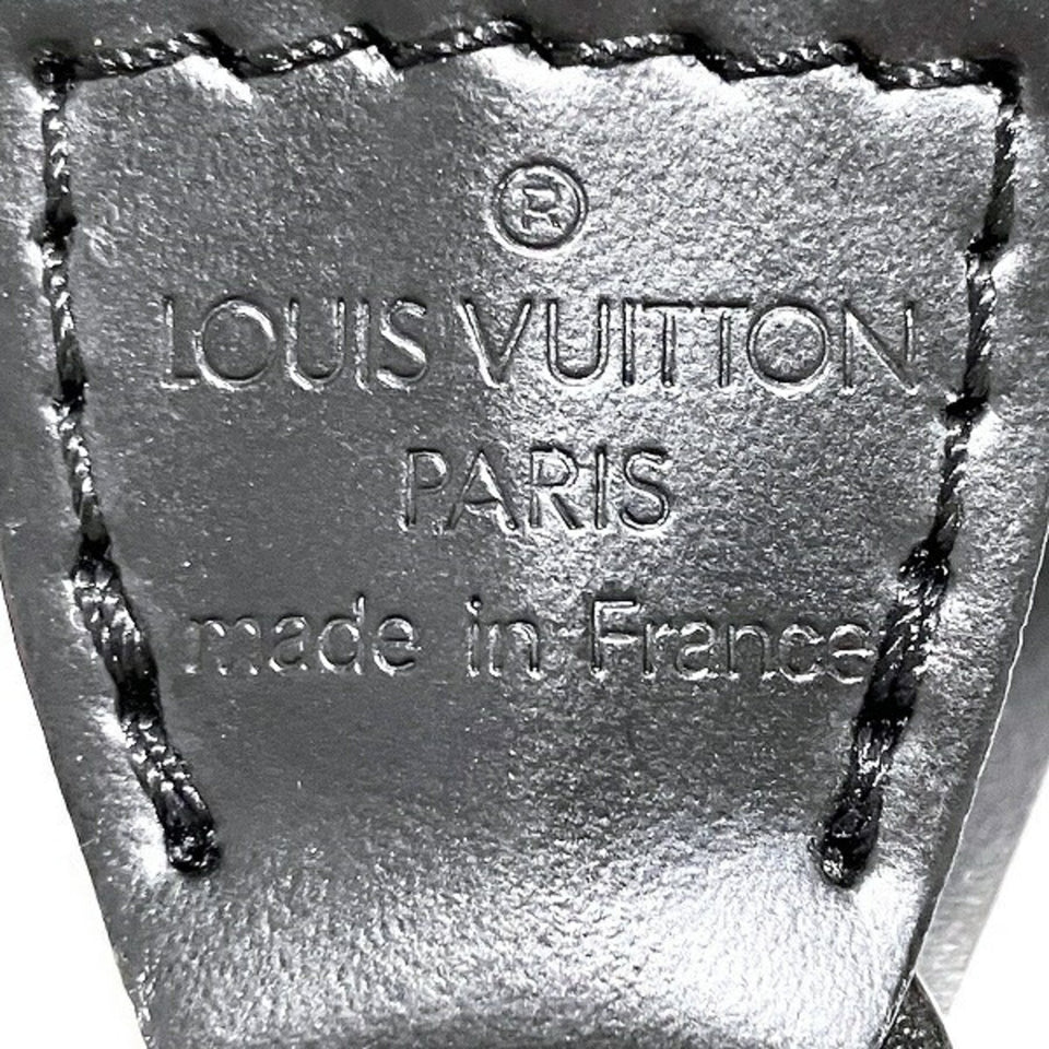Louis Vuitton Pochette Accessoire  Leather Clutch Bag