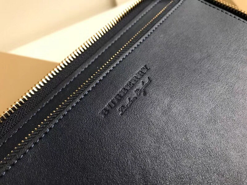 Burberry Bags - Bagsattire   390