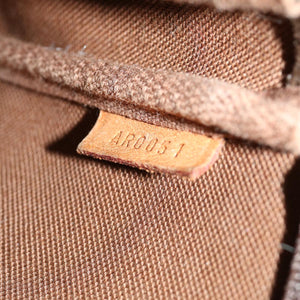 Louis Vuitton Pochette Accessoire  Canvas Clutch Bag