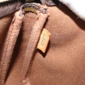 Louis Vuitton Pochette Accessoires  Canvas Clutch Bag