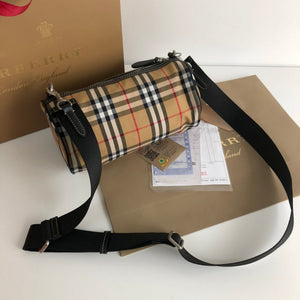 Burberry Bags - Bagsattire   456