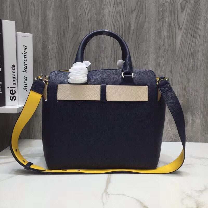 Burberry Bags - Bagsattire   439