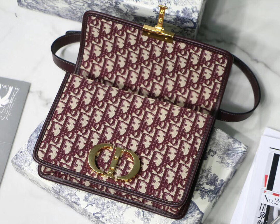 Dior 30 Montaigne Bag In Burgundy Oblique Jacquard Canvas