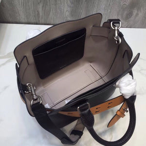 Burberry Bags - Bagsattire   421