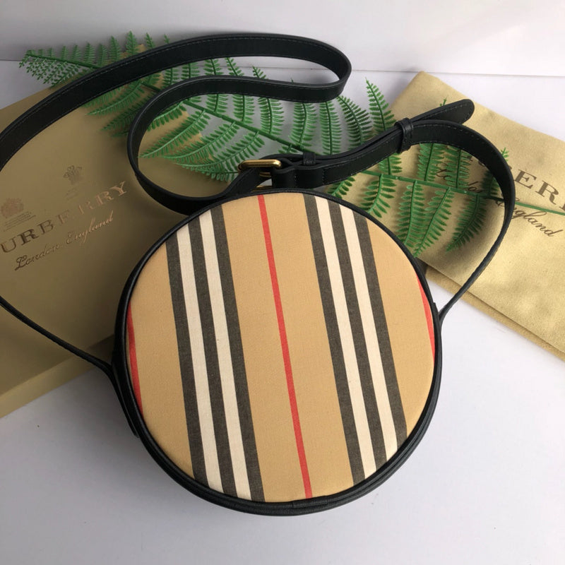 Burberry Bags - Bagsattire   690