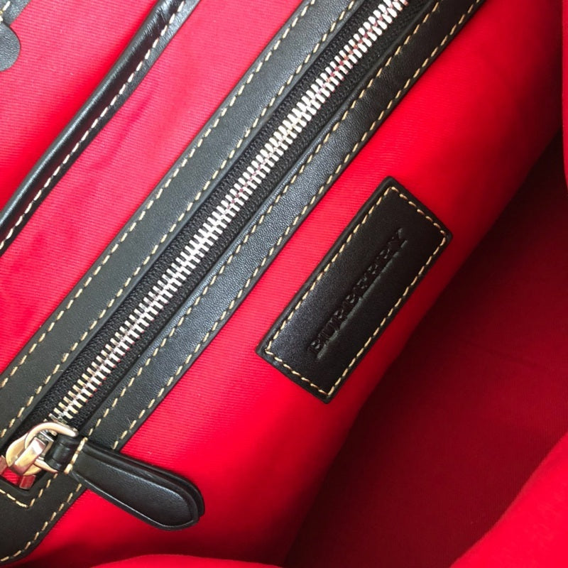 Burberry Bags - Bagsattire   447
