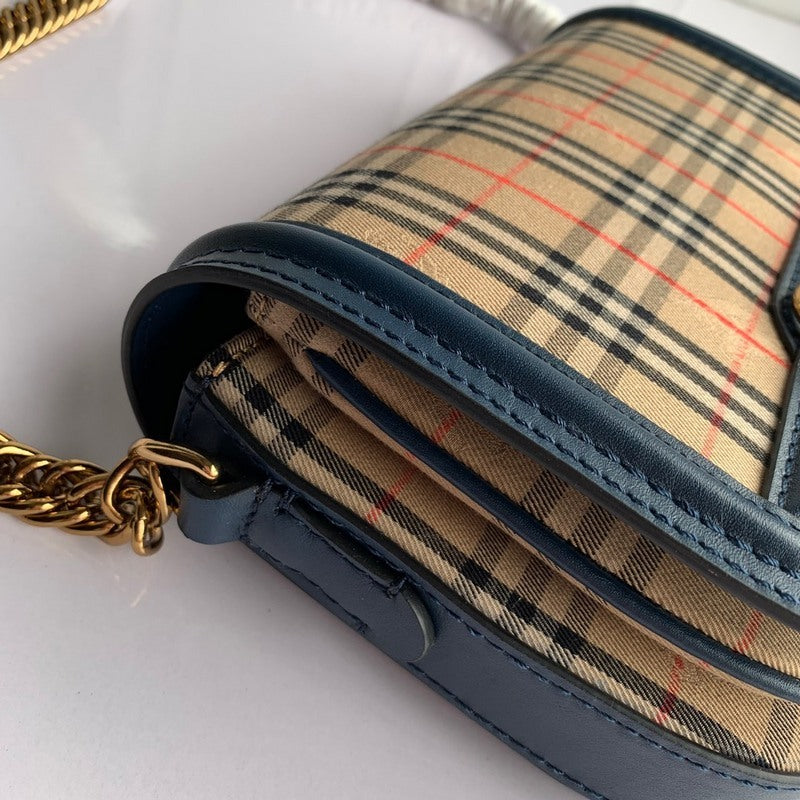 Burberry Bags - Bagsattire   756