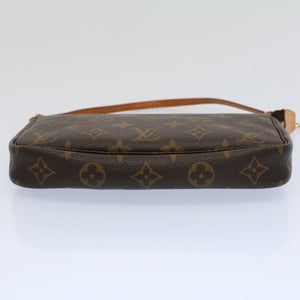 Louis Vuitton Pochette Accessoires  Canvas Clutch Bag