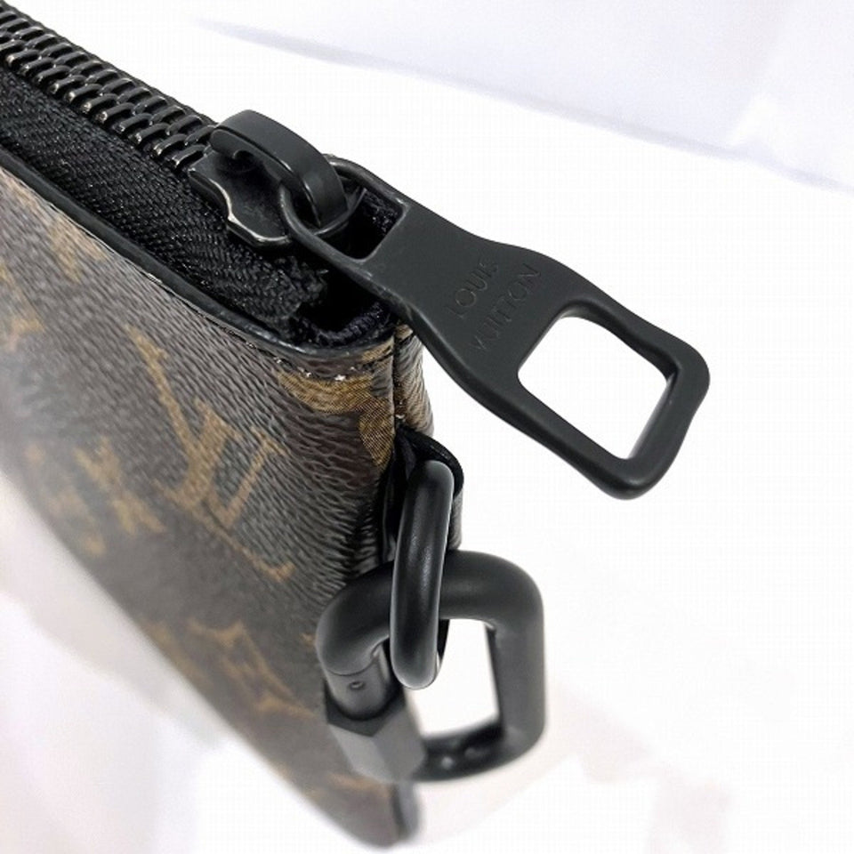 Louis Vuitton Pochette Zippée  Canvas Clutch Bag