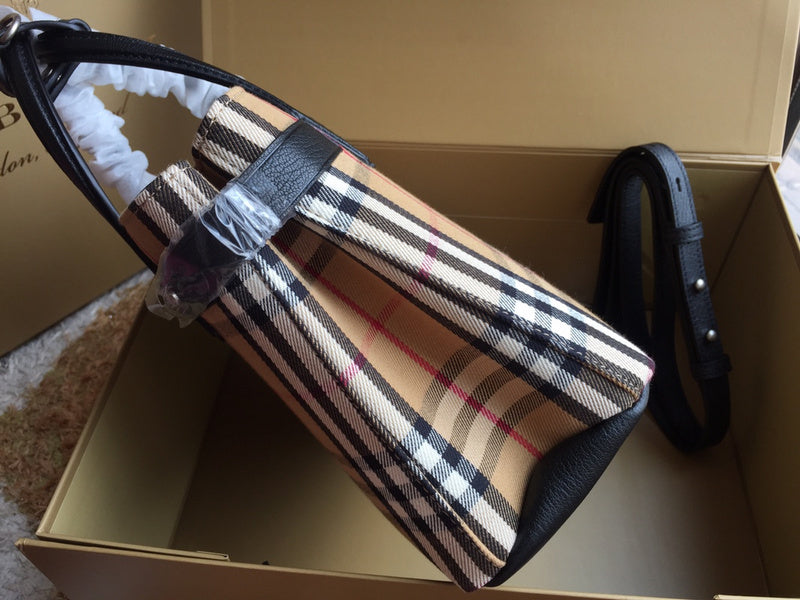 Burberry Bags - Bagsattire   662