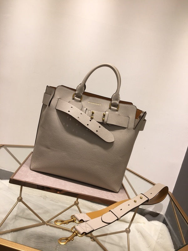Burberry Bags - Bagsattire   367