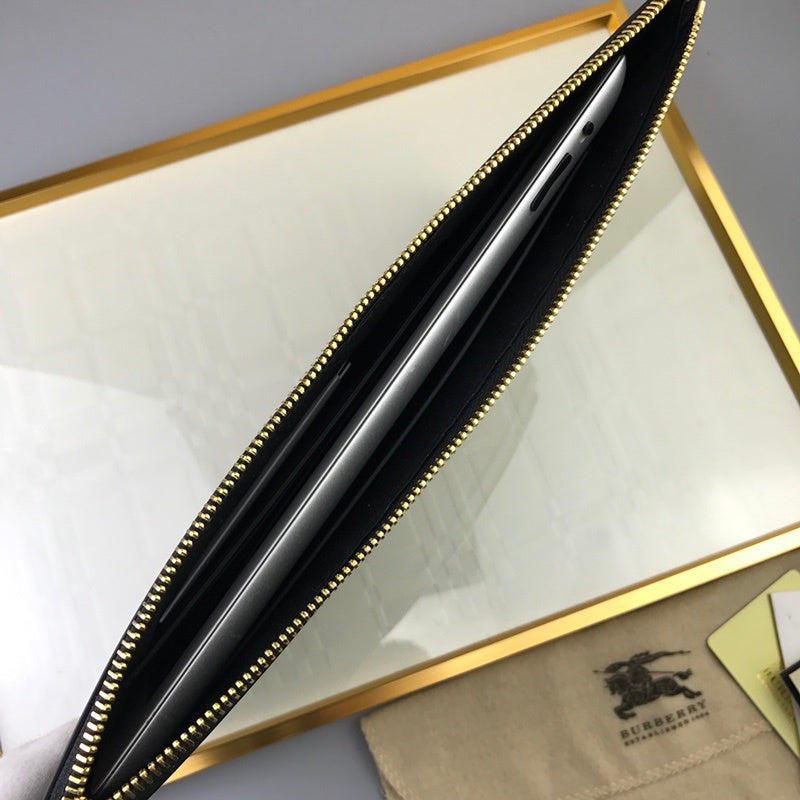 Burberry Bags - Bagsattire   235