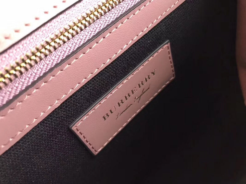 Burberry Bags - Bagsattire   499