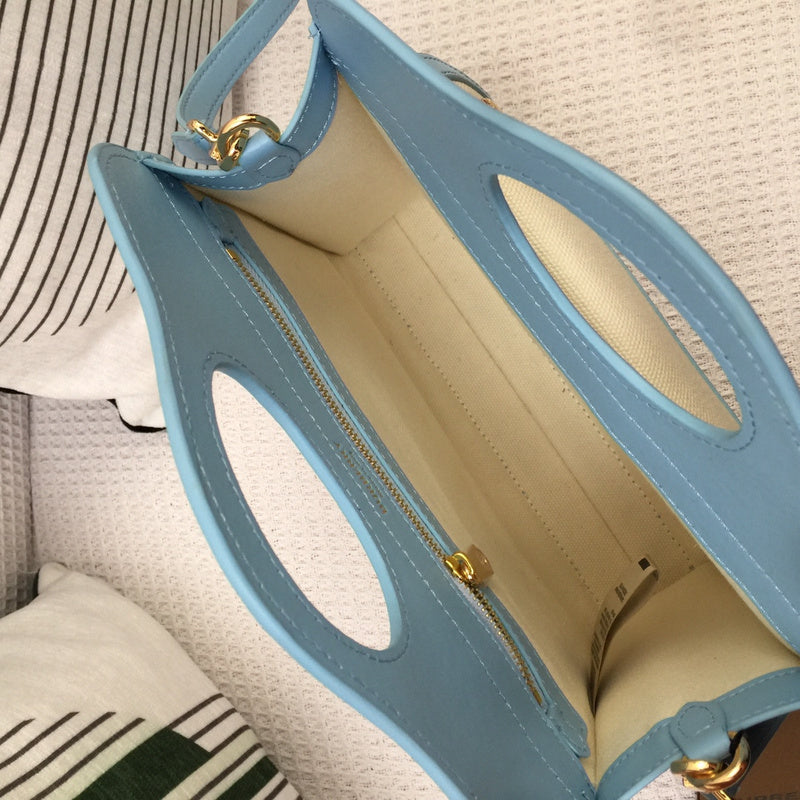 Burberry Bags - Bagsattire   019