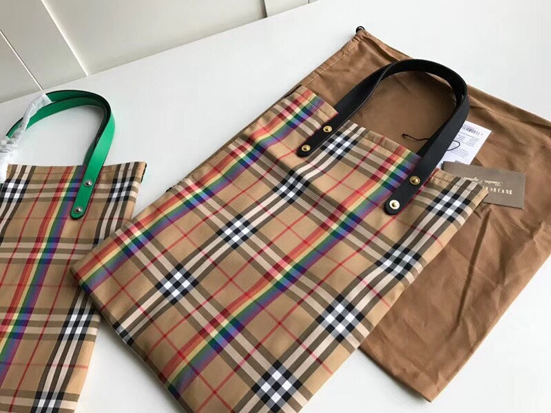 Burberry Bags - Bagsattire   288