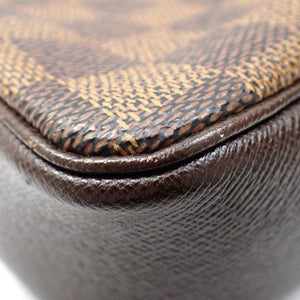 Louis Vuitton Trousse Makeup  Canvas Clutch Bag