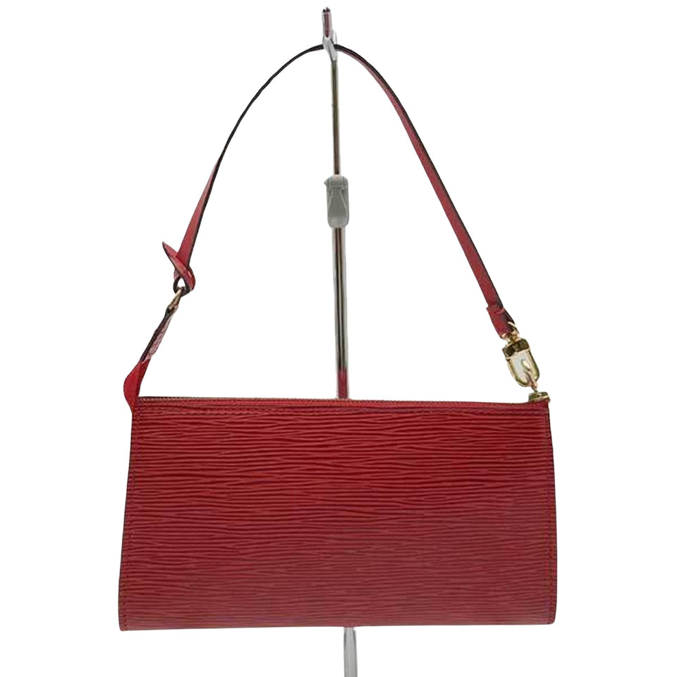 Louis Vuitton Pochette Accessoires  Leather Clutch Bag