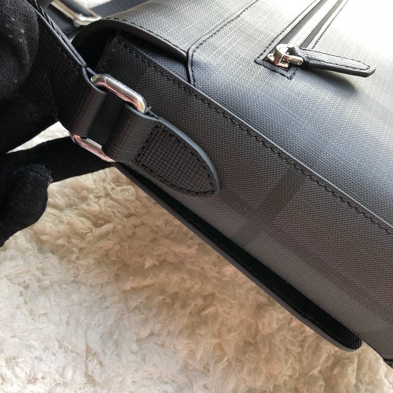 Burberry Bags - Bagsattire   392