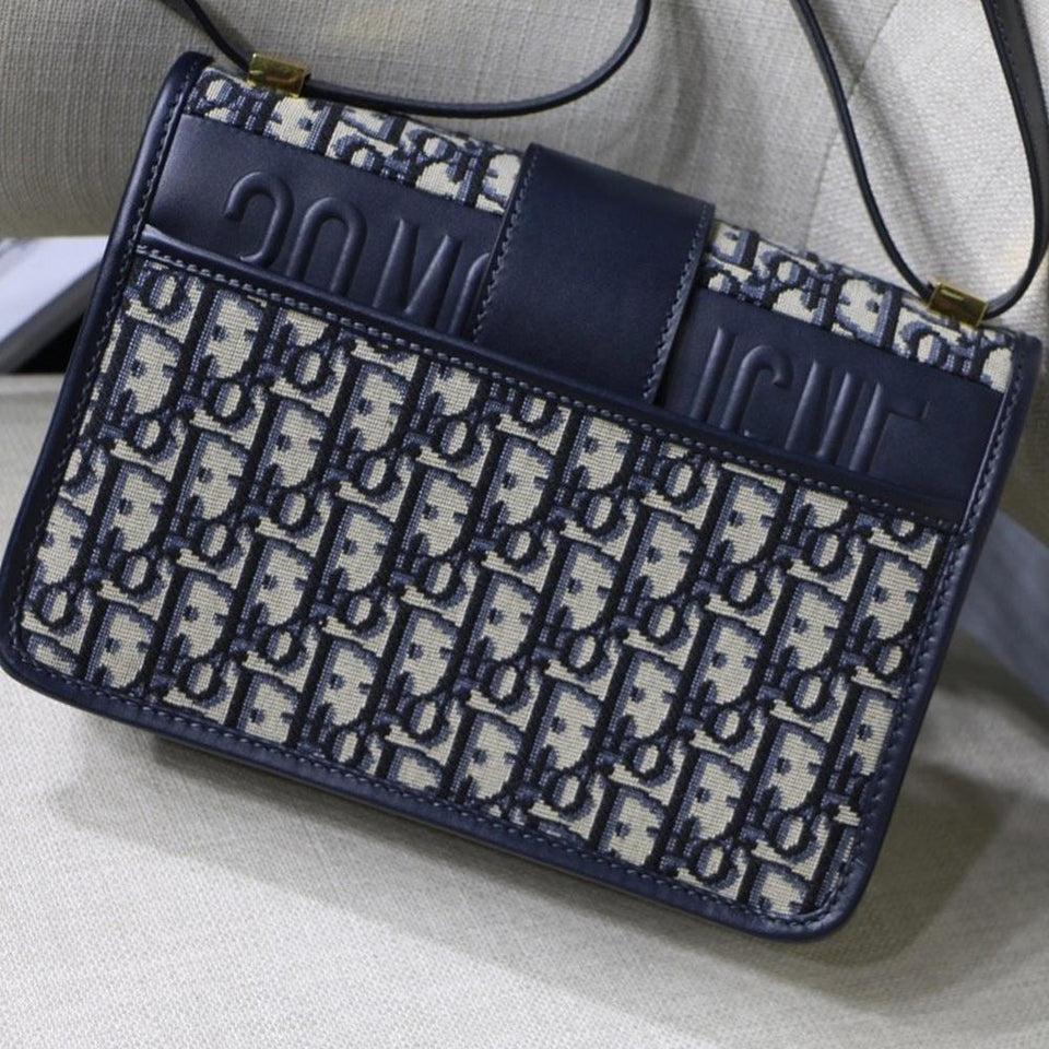 Christian Dior 30 MONTAIGNE BAG