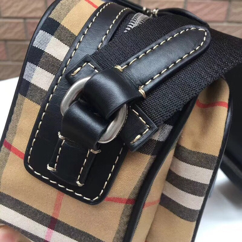 Burberry Bags - Bagsattire   512