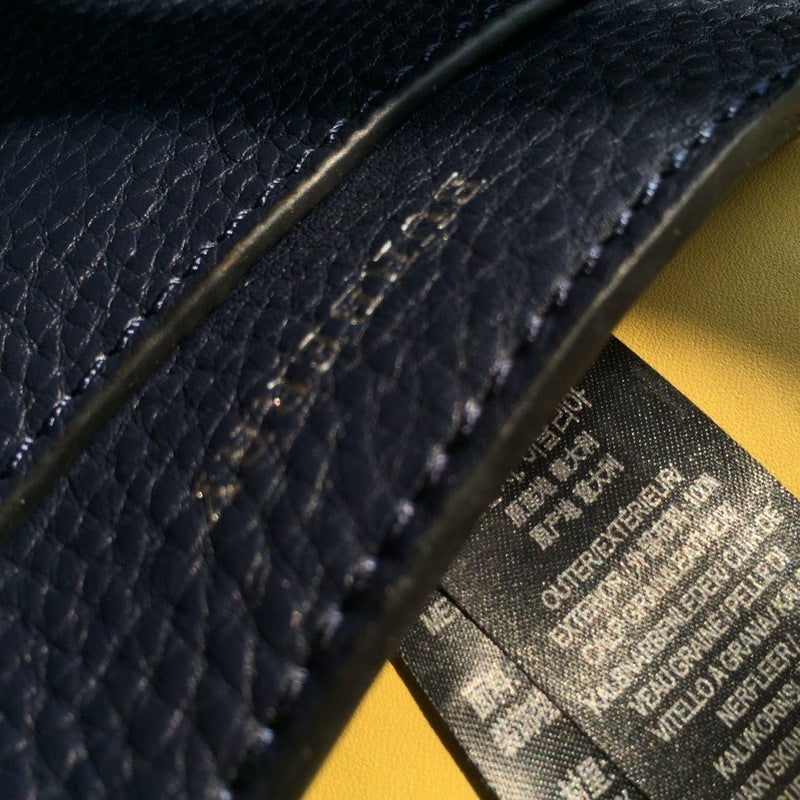 Burberry Bags - Bagsattire   439