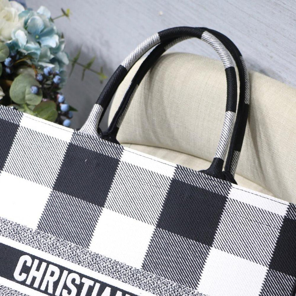 Christian Dior BOOK TOTE
