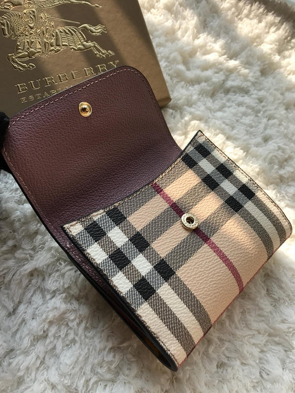 Burberry Bags - Bagsattire   548