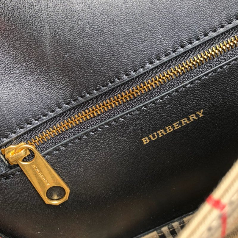 Burberry Bags - Bagsattire   620