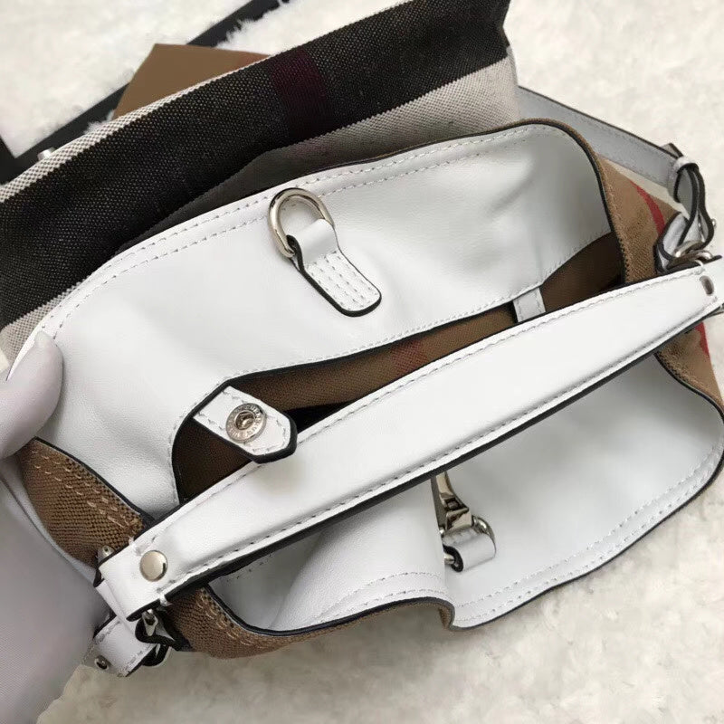 Burberry Bags - Bagsattire   426