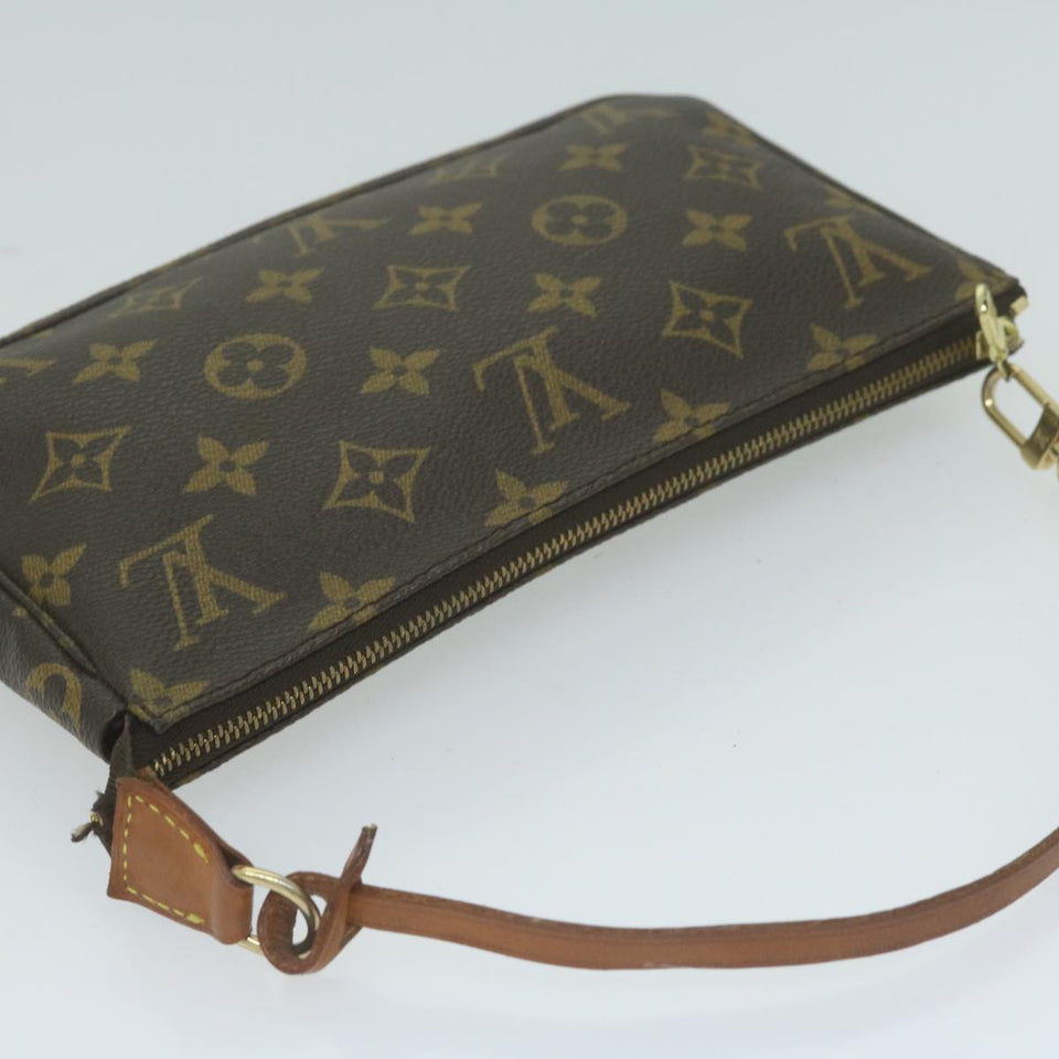 Louis Vuitton Pochette Accessoires  Canvas Clutch Bag