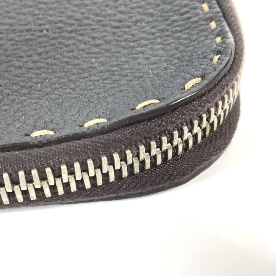 Fendi  Leather Clutch Bag Pouch (Pre-Owned)