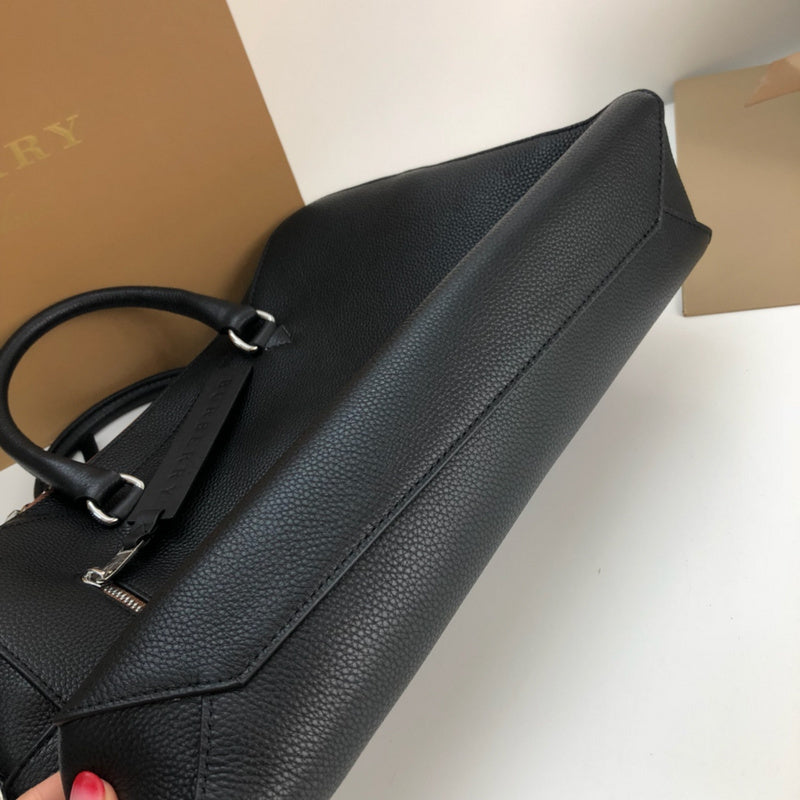 Burberry Bags - Bagsattire   547