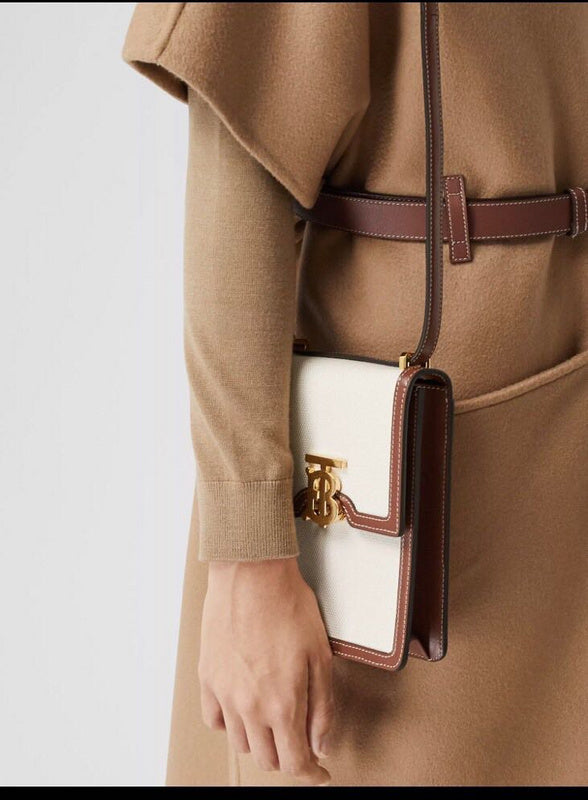 Burberry Bags - Bagsattire   195