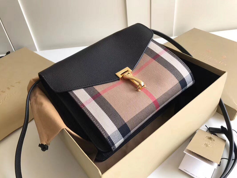 Burberry Bags - Bagsattire   466