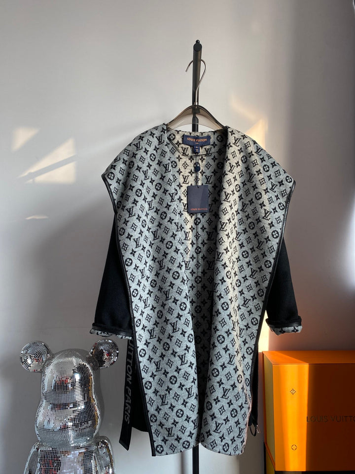 Luxury Louis Vuitton  Wrap Coat 043