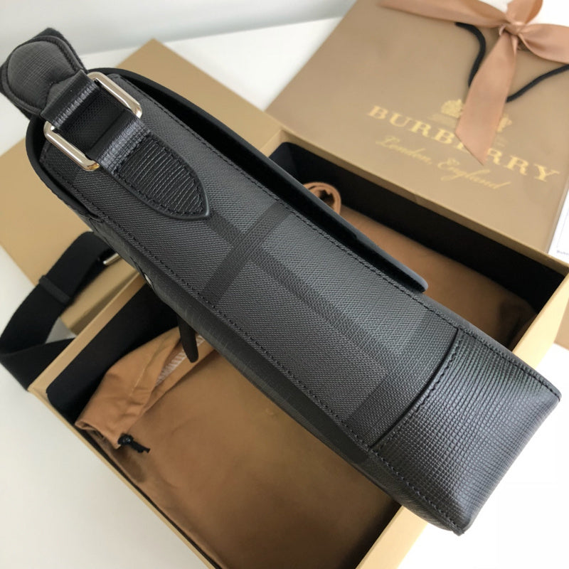 Burberry Bags - Bagsattire   579