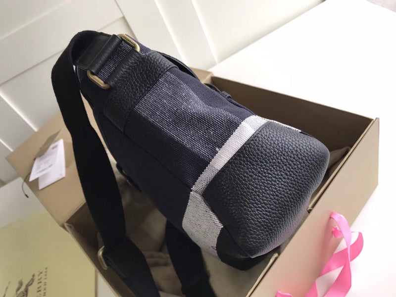 Burberry Bags - Bagsattire   609