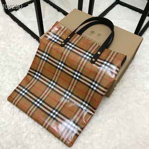 Burberry Bags - Bagsattire   210