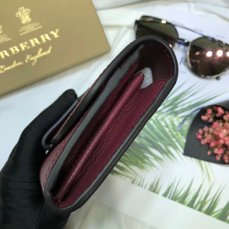 Burberry Bags - Bagsattire   315